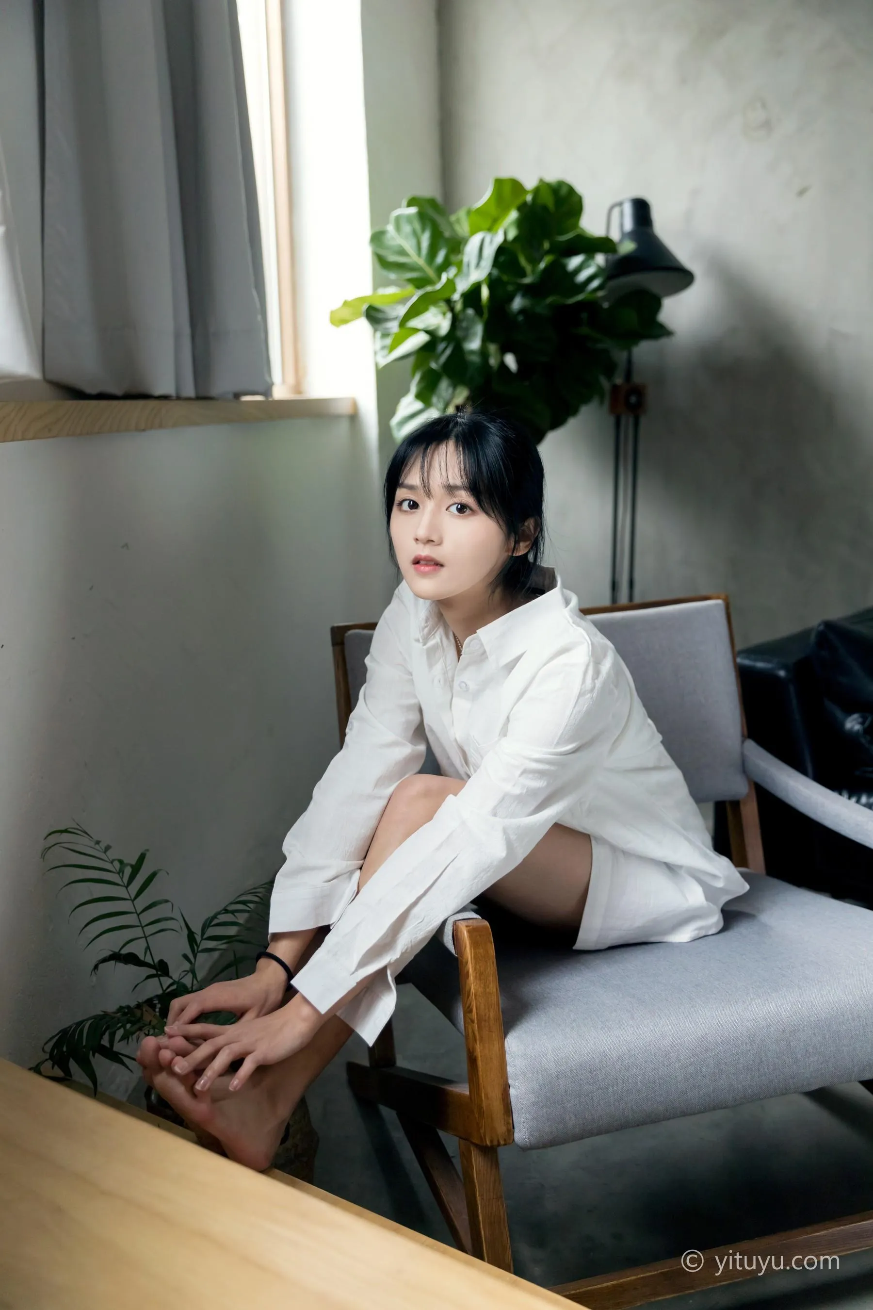[YITUYU艺图语]2021.05.06 少女心情 雨文 [25P]插图7